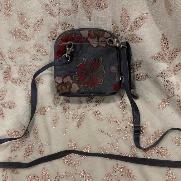 Mini Floral Purse - Picture 4 of 4